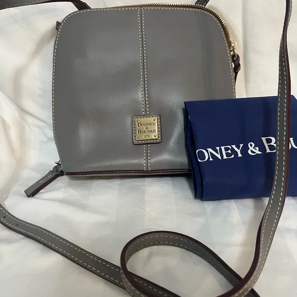 Dooney & Bourke Gray Leather Crossbody New without tags - Picture 2 of 6